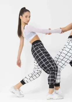 New Studio 7 Eden Single Sleeve Crop | White